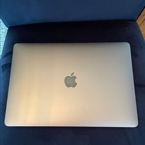 Mac air laptop